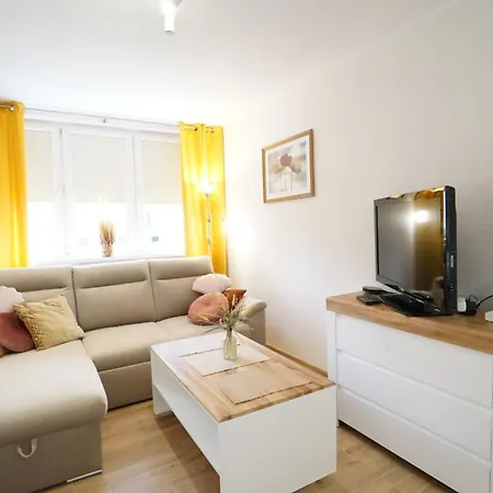 Apartment Every Sky Nadrzeczna 10 *