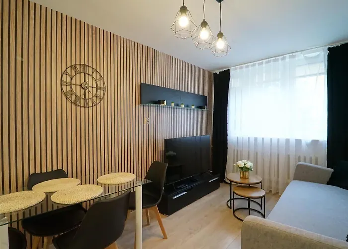 Every Sky Nadrzeczna 10 * كارباش